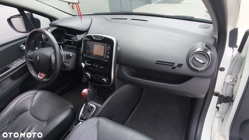 Renault Clio TCe 220 EDC R.S Trophy - 34