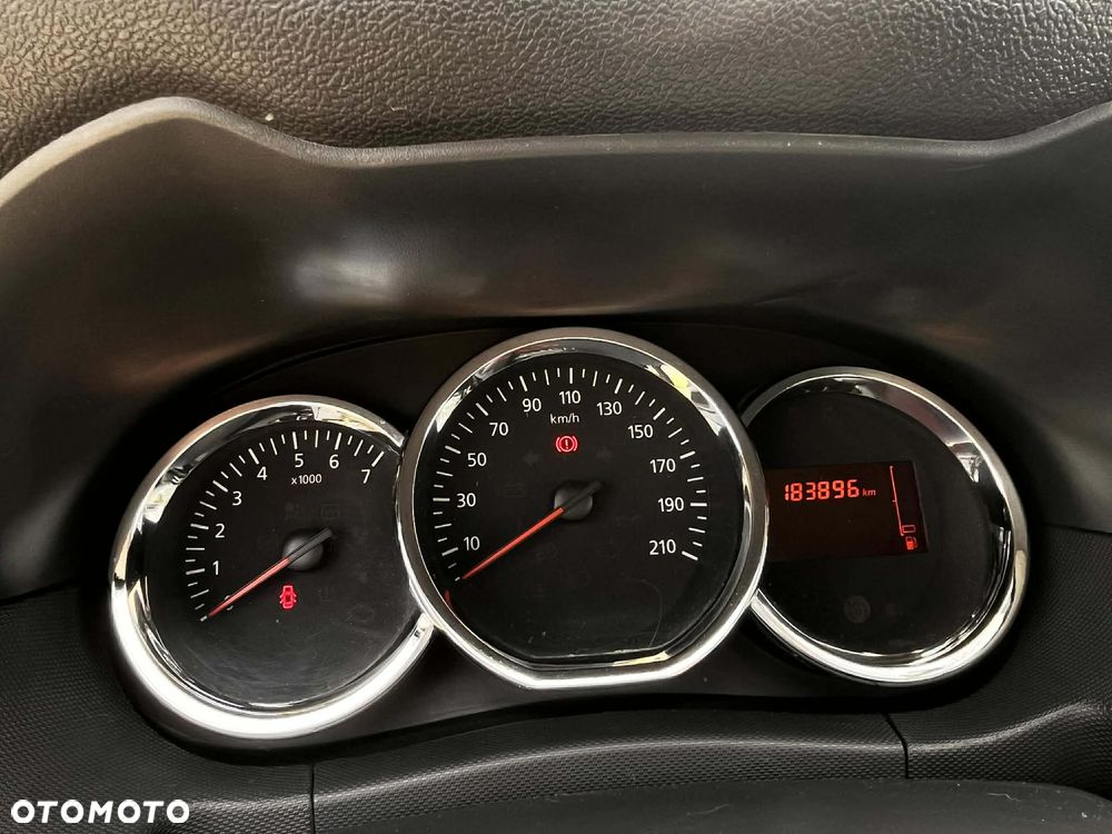 Dacia Duster 1.6 - 12
