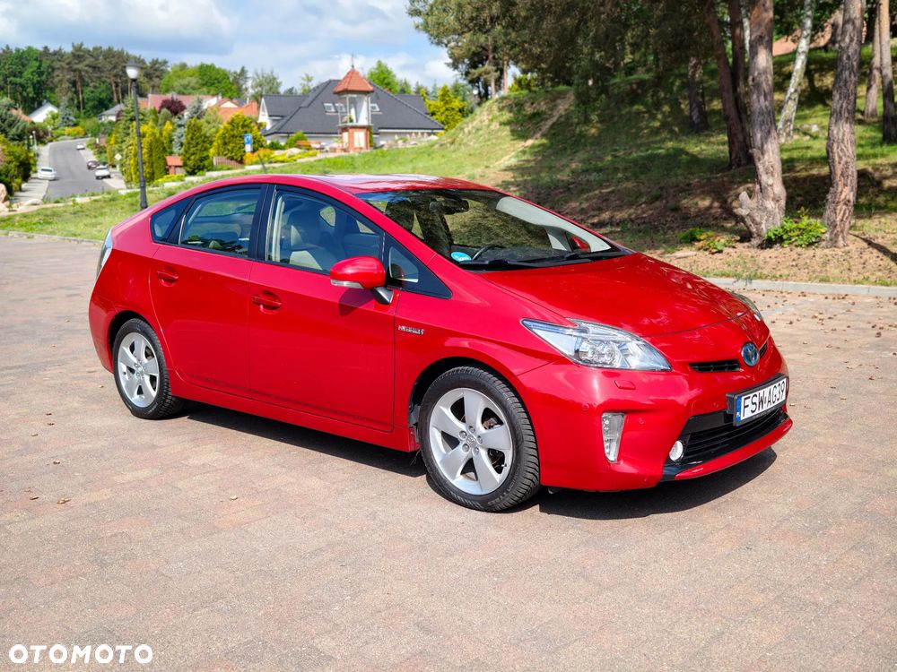 Toyota Prius 1.8 HSD Prestige - 3