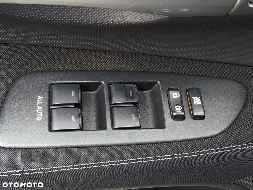 Toyota Auris 2.0 D-4D - 18