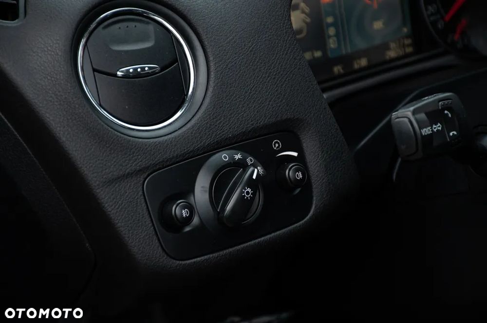 Ford Mondeo 2.0 TDCi Viva Titanium - 28