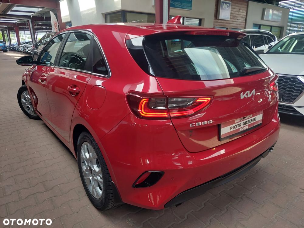 Kia Ceed - 26