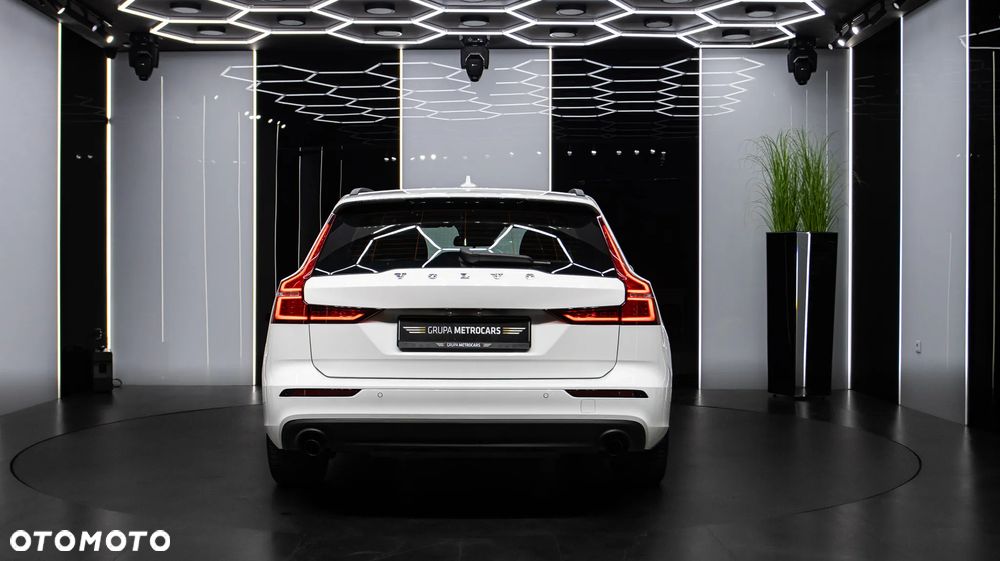 Volvo V60 B3 B Momentum Core - 6