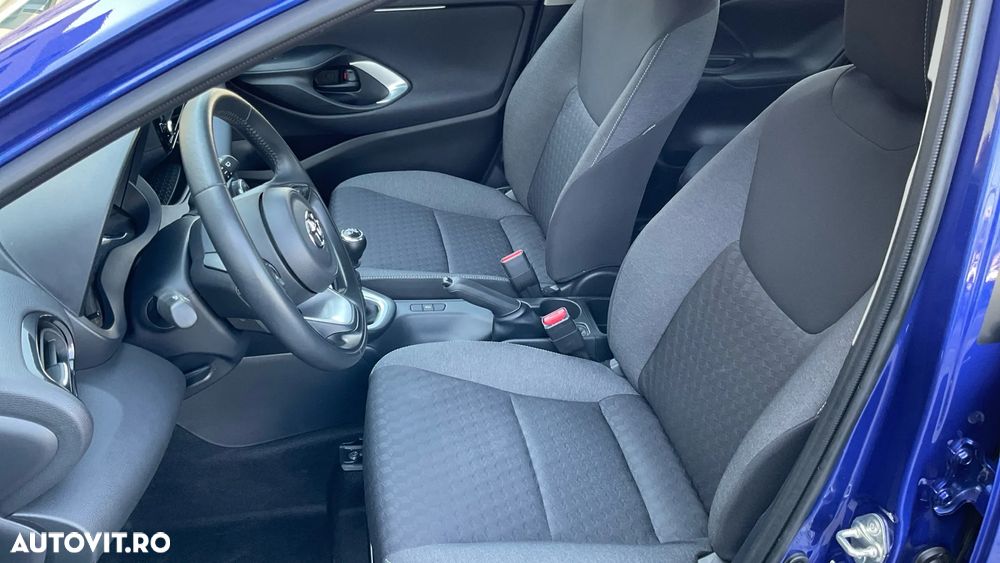 Toyota Yaris 1.5 L Dynamic - 30