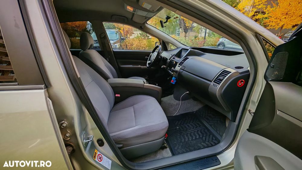 Toyota Prius - 11