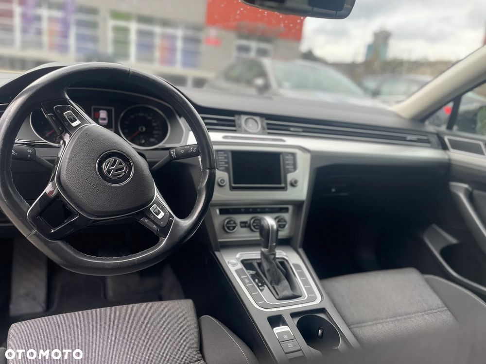 Volkswagen Passat 2.0 TDI BMT Comfortline DSG - 3