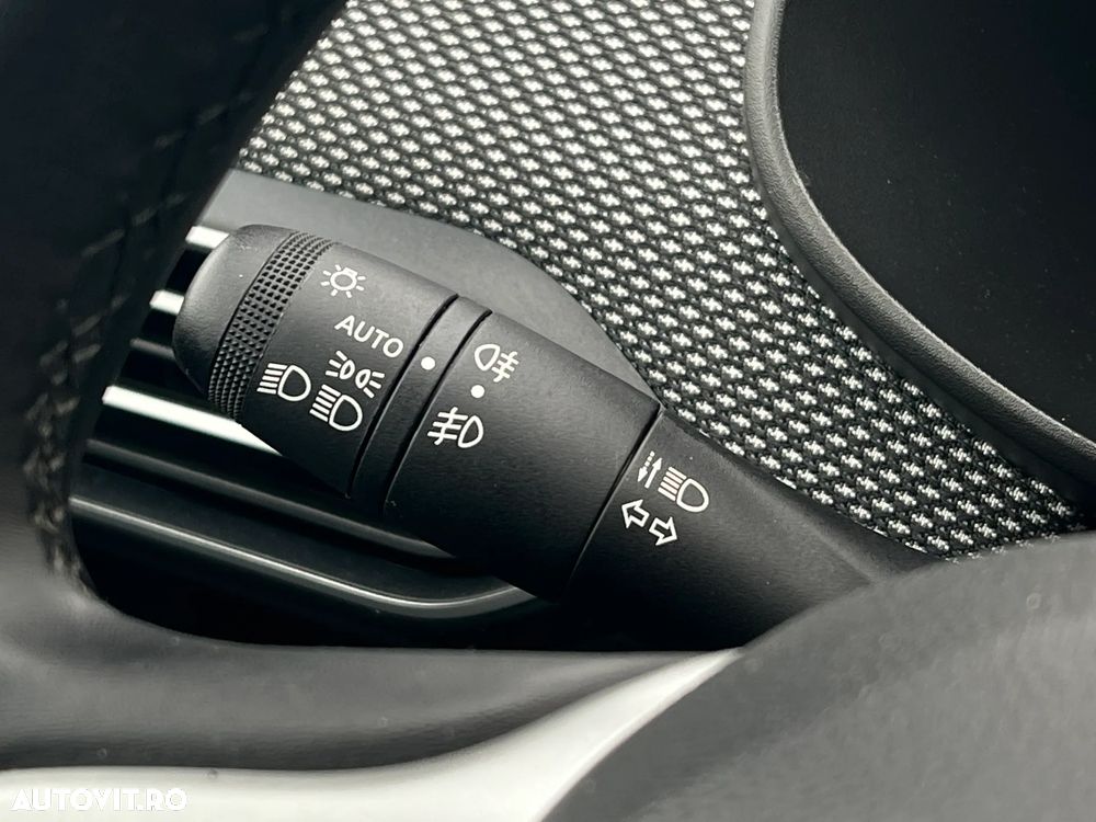 Dacia Logan TCe 90 MT6 Expression - 16