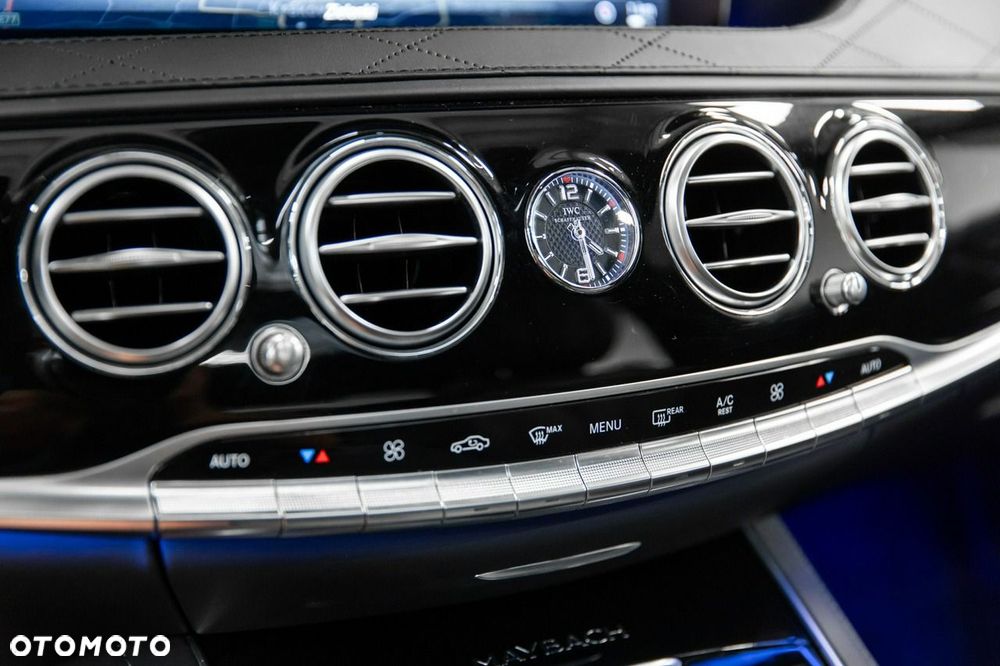 Mercedes-Benz Klasa S 560 4-Matic L 9G-TRONIC - 31