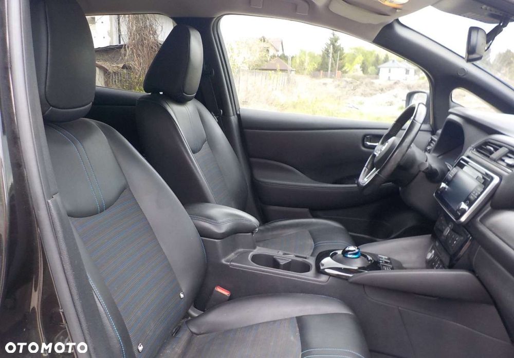 Nissan Leaf - 23