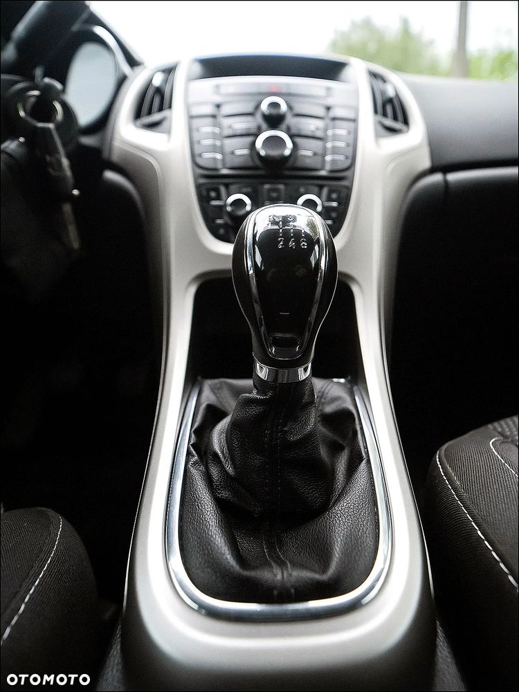 Opel Astra - 25