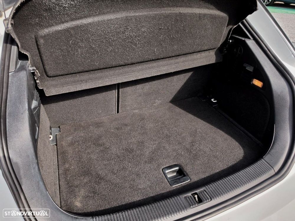 Audi A1 1.6 TDI S-line - 25
