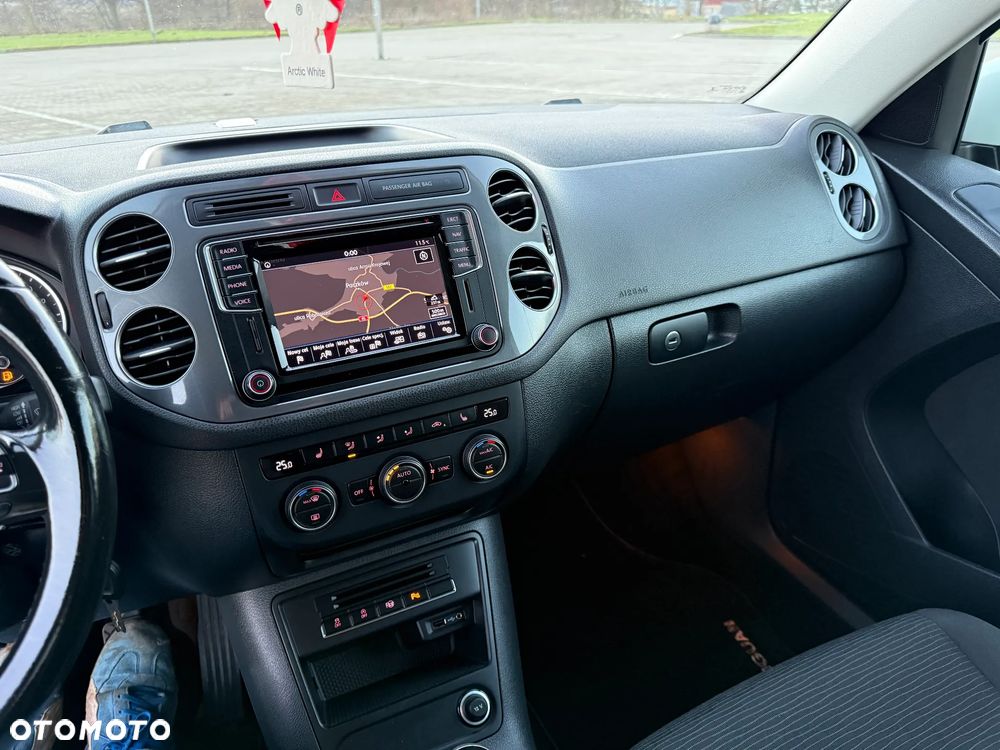 Volkswagen Tiguan 2.0 TDI DPF BlueMotion Technology Exclusive - 30