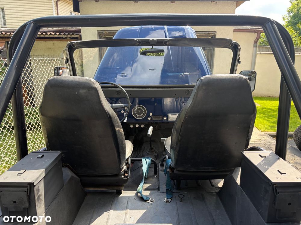Jeep CJ - 23