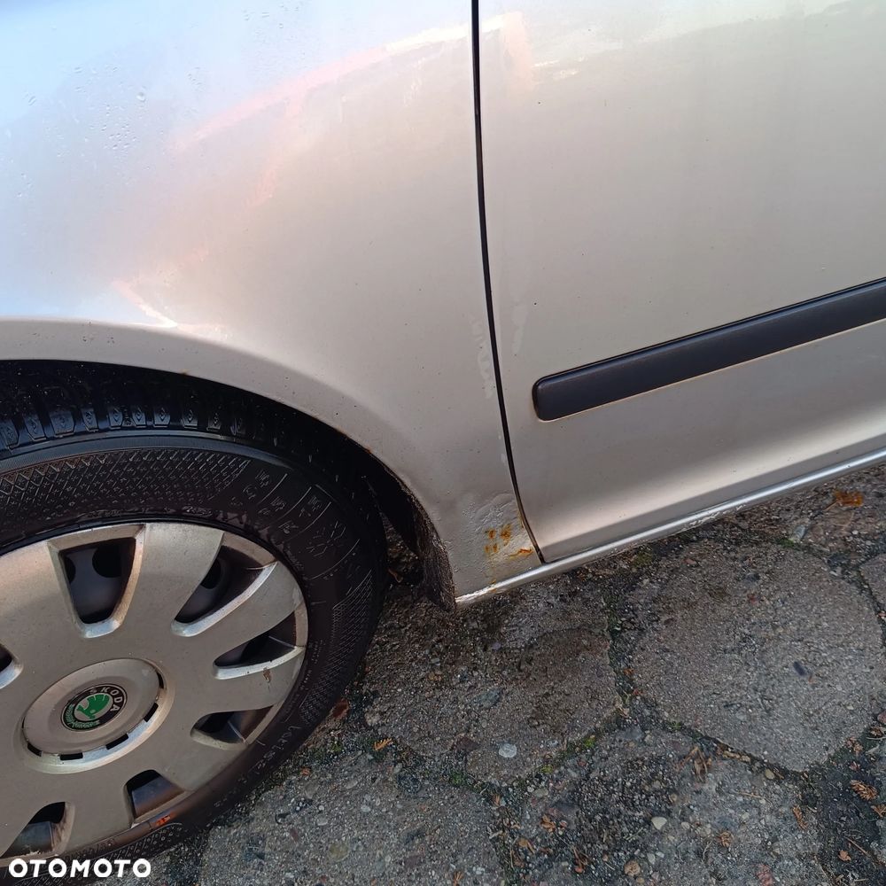 Skoda Octavia 1.6 Ambiente EU5 - 3