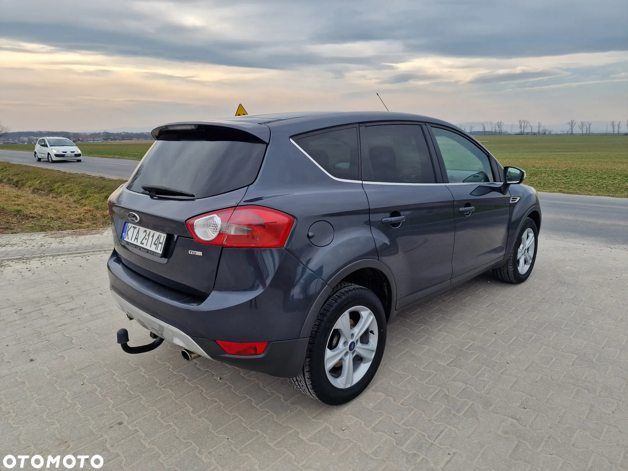 Ford Kuga 2.0 TDCi Trend - 9