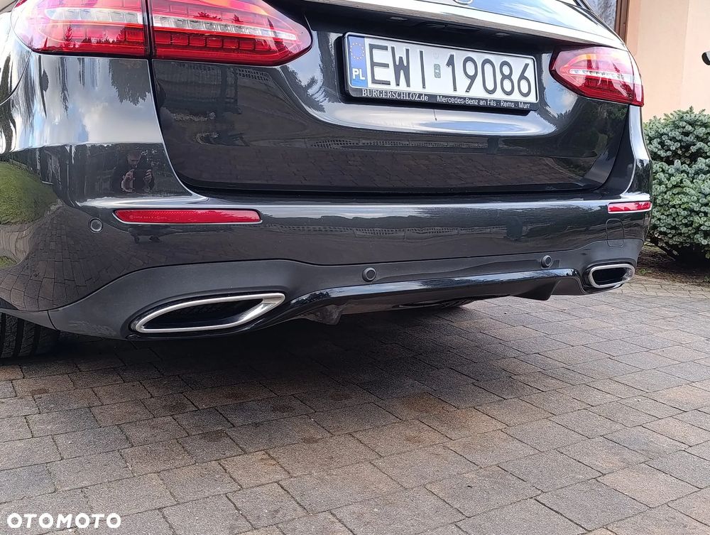 Mercedes-Benz Klasa E 300 d 4Matic 9G-TRONIC AMG Line - 36