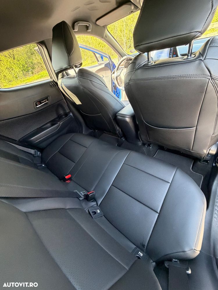 Toyota C-HR 1.8 HSD 4x2 CVT C-ult LED - 19