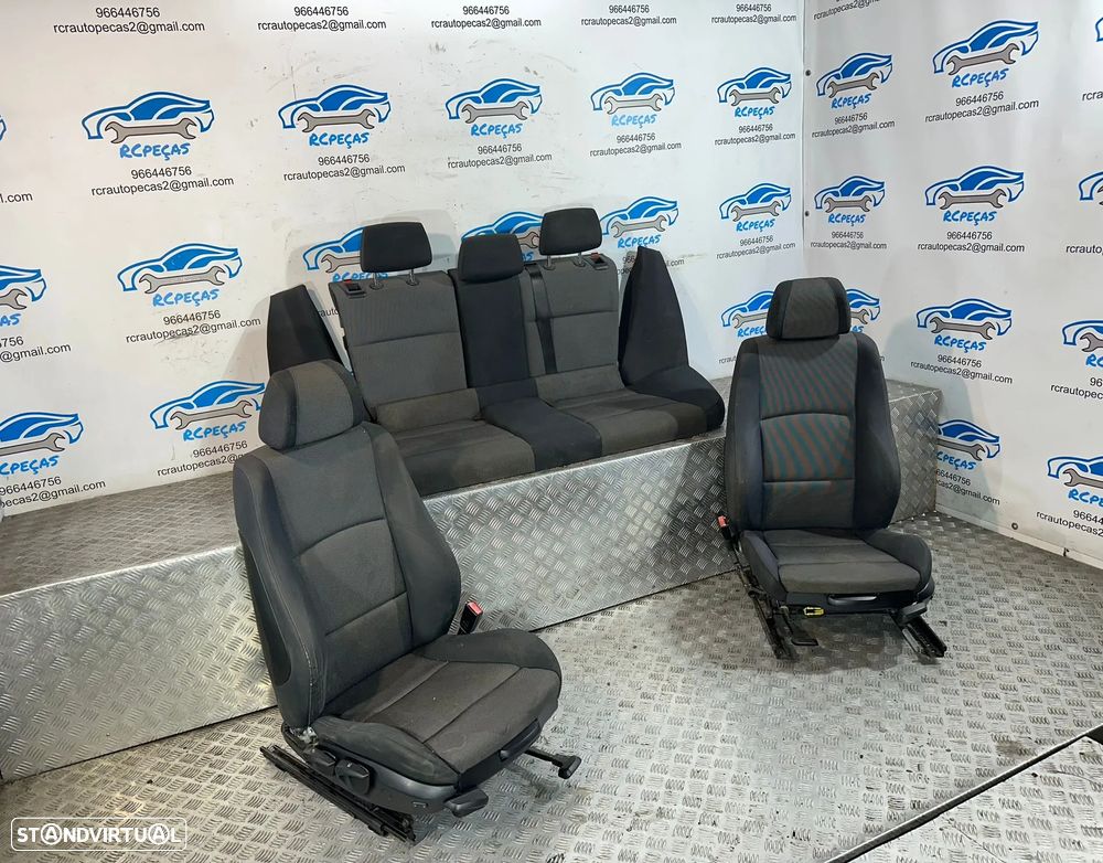 .Conjunto Bancos Tecido Originais Pack M BMW Serie 1 E87 5 Portas 2004 - 2012