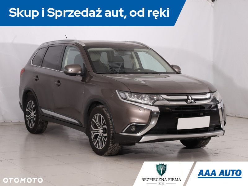Mitsubishi Outlander - 3