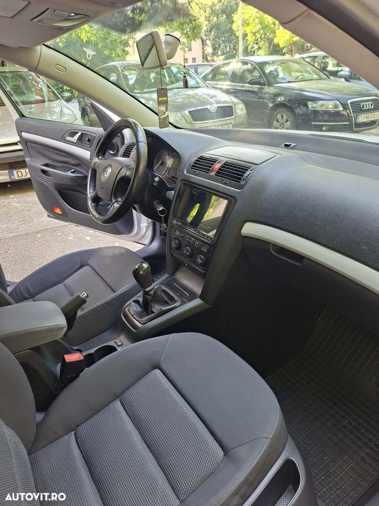 Skoda Octavia 1.6 MPI Classic - 20