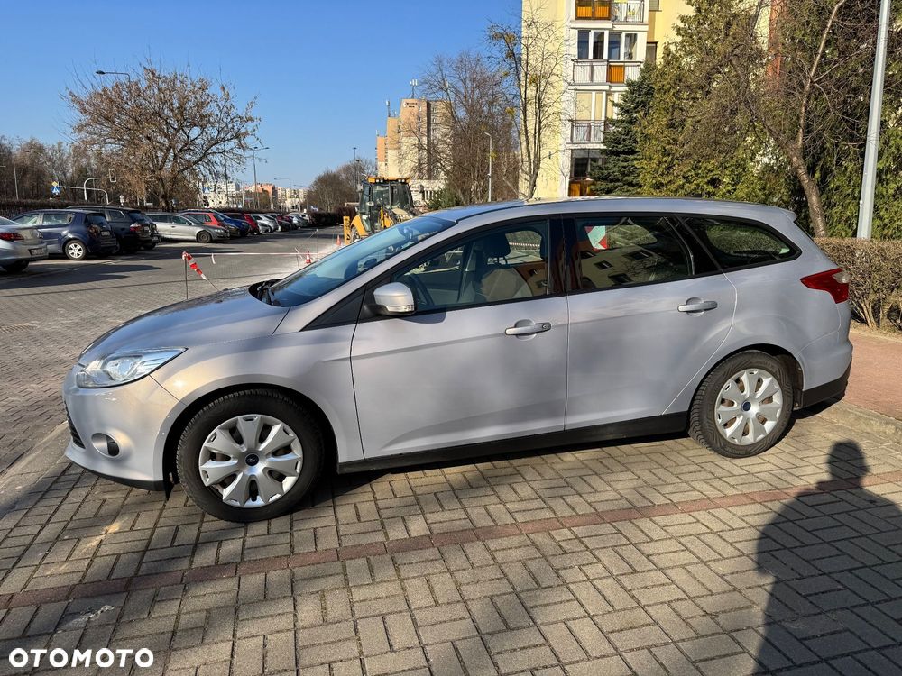 Ford Focus 1.6 Trend - 5