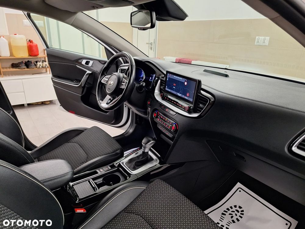 Kia XCeed 1.6 GDI PHEV Business Line DCT - 28