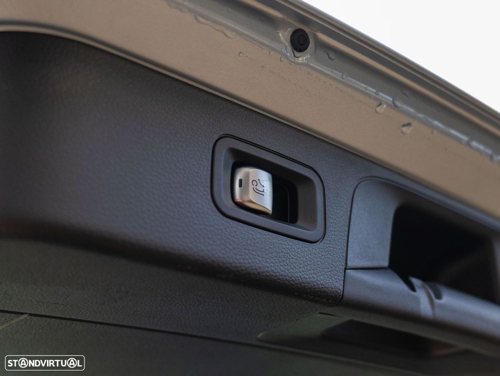 Mercedes-Benz GLC 220 d 4Matic 9G-TRONIC - 11