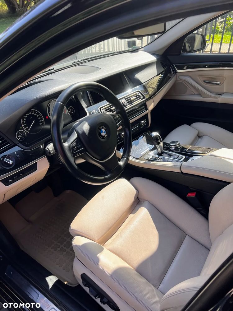 BMW Seria 5 520d xDrive Luxury Line - 24