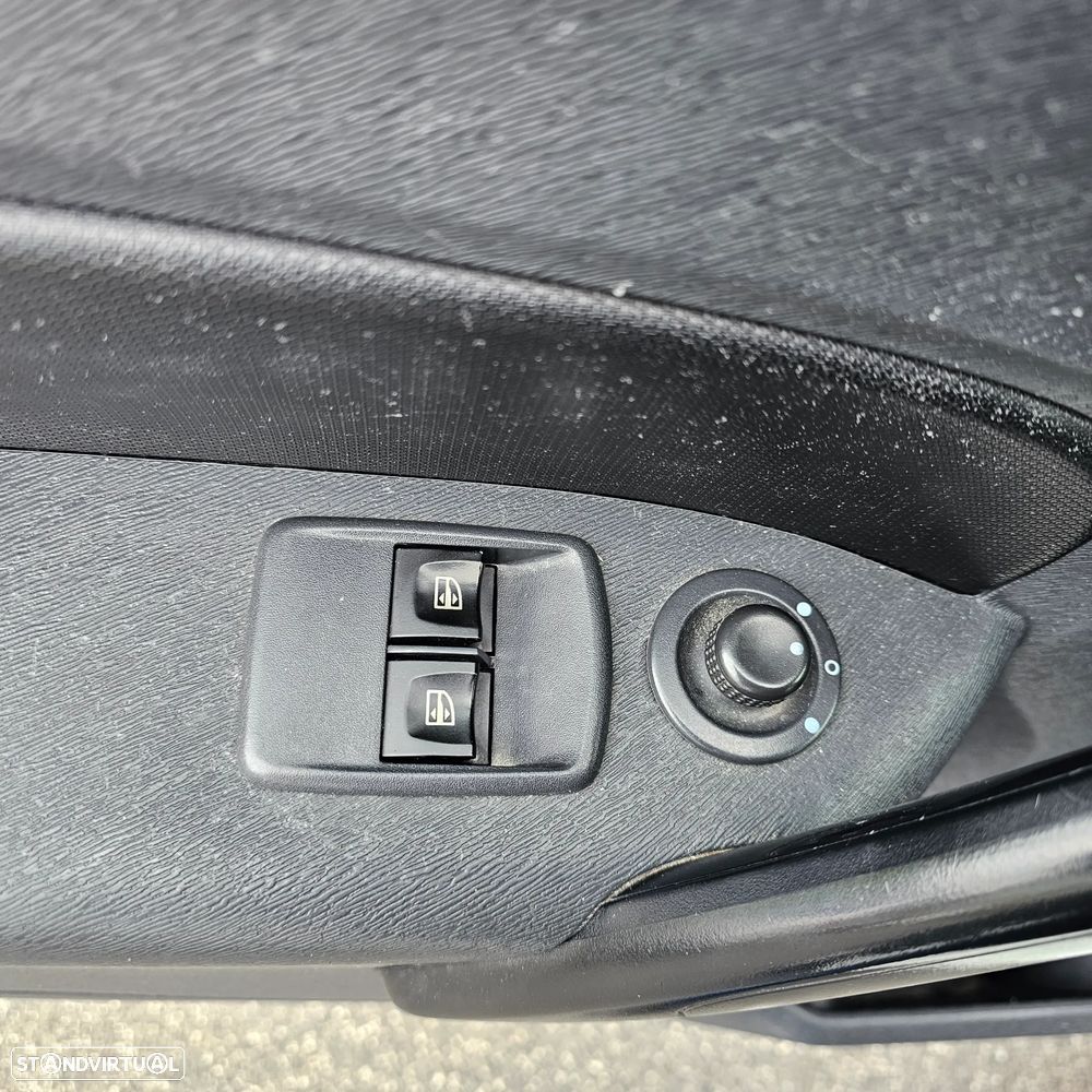 Renault Kangoo 3lug isótermica - 20