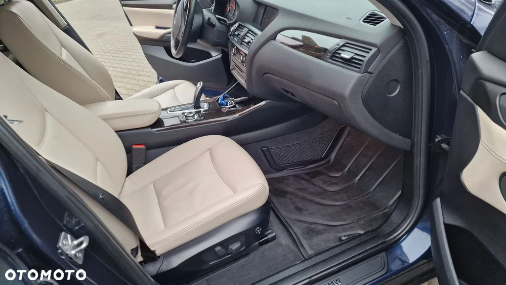 BMW X3 28i xDrive - 12