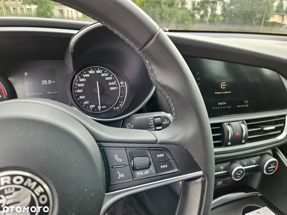 Alfa Romeo Giulia 2.0 Turbo - 20