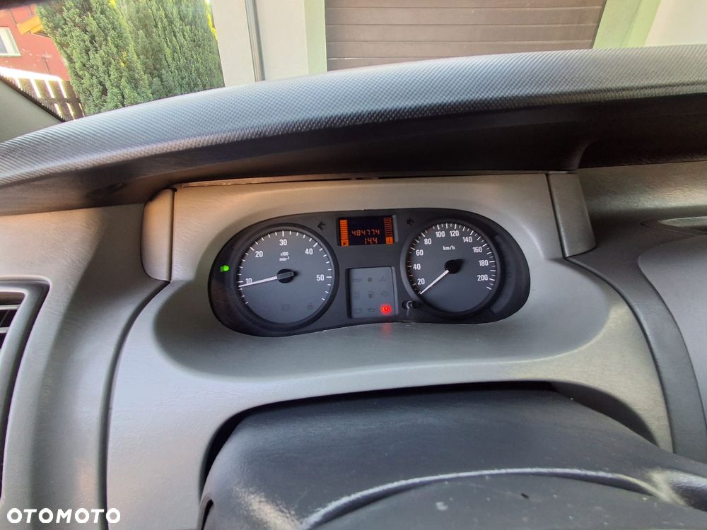 Opel Vivaro L1H1 2.9t - 18