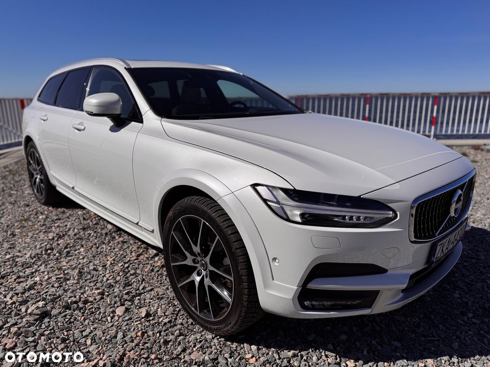 Volvo V90 Cross Country D5 AWD - 1