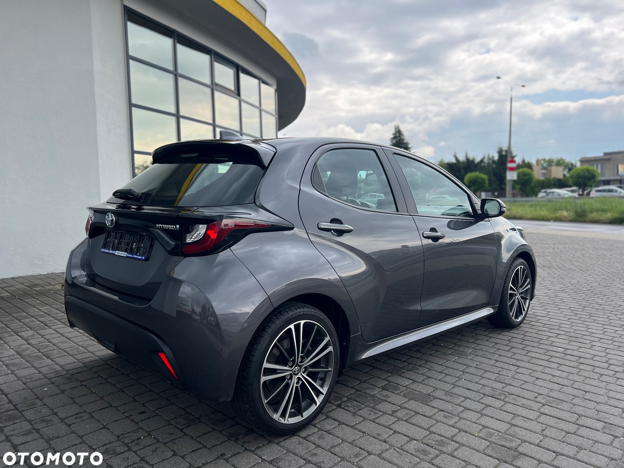 Toyota Yaris Hybrid 1.5 Comfort - 3