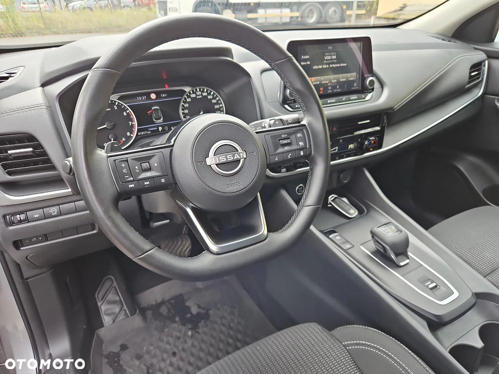 Nissan Qashqai 1.3 DIG-T mHEV Acenta Xtronic - 10