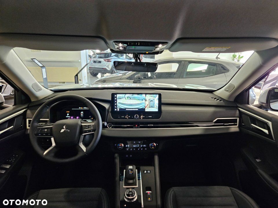 Mitsubishi Outlander - 5