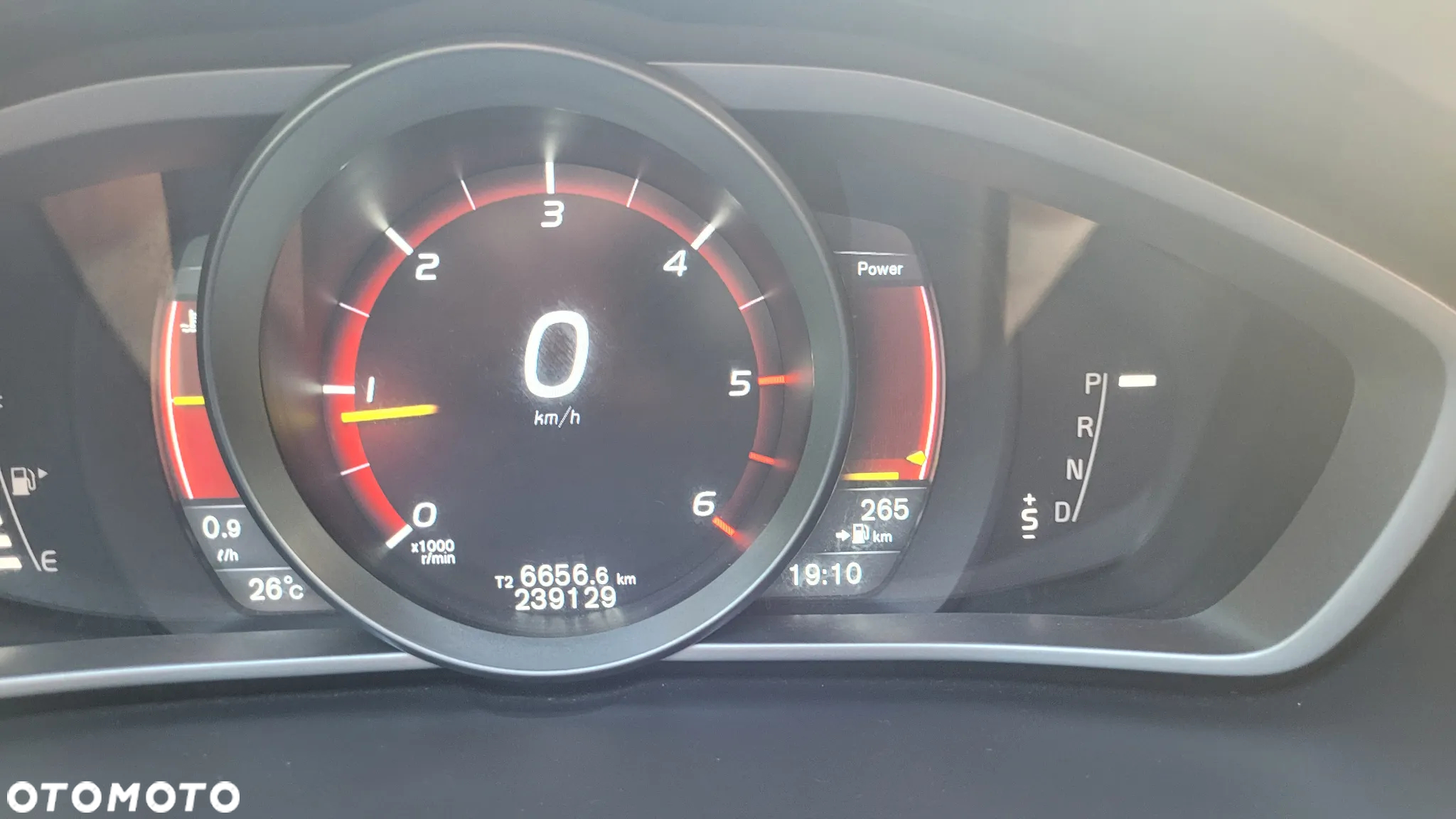 Volvo V40 - 23