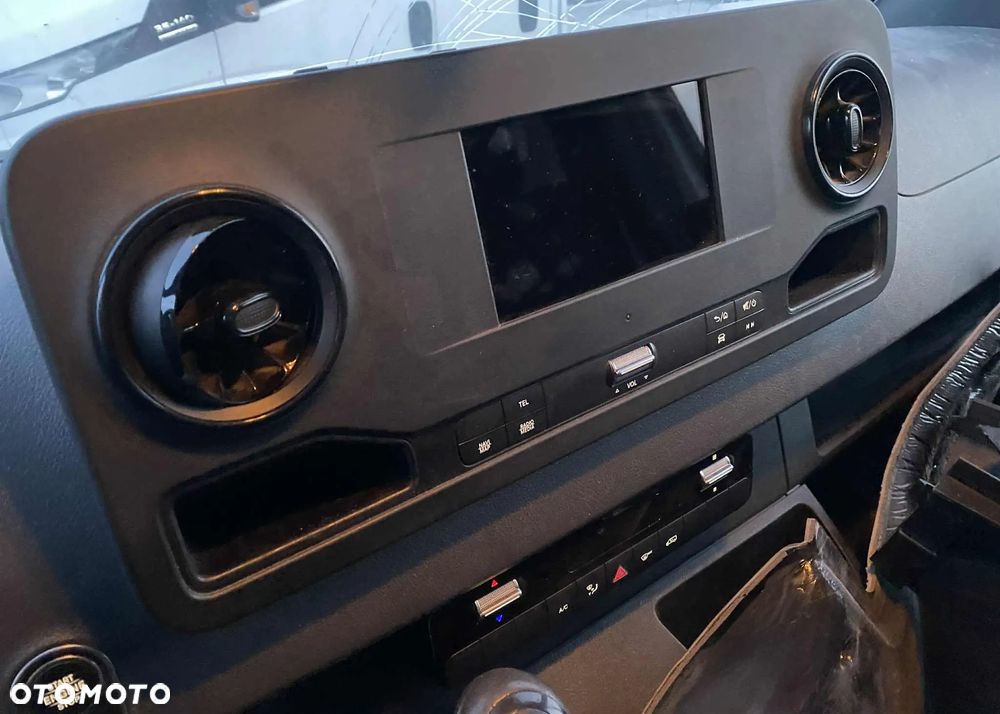 Mercedes-Benz SPRINTER _ WYWROTKA _ 2020r _ 129.000km !_ HAK 3.5 T - 10
