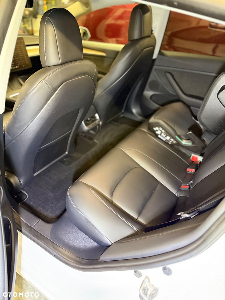 Tesla Model 3 Long Range AWD - 16