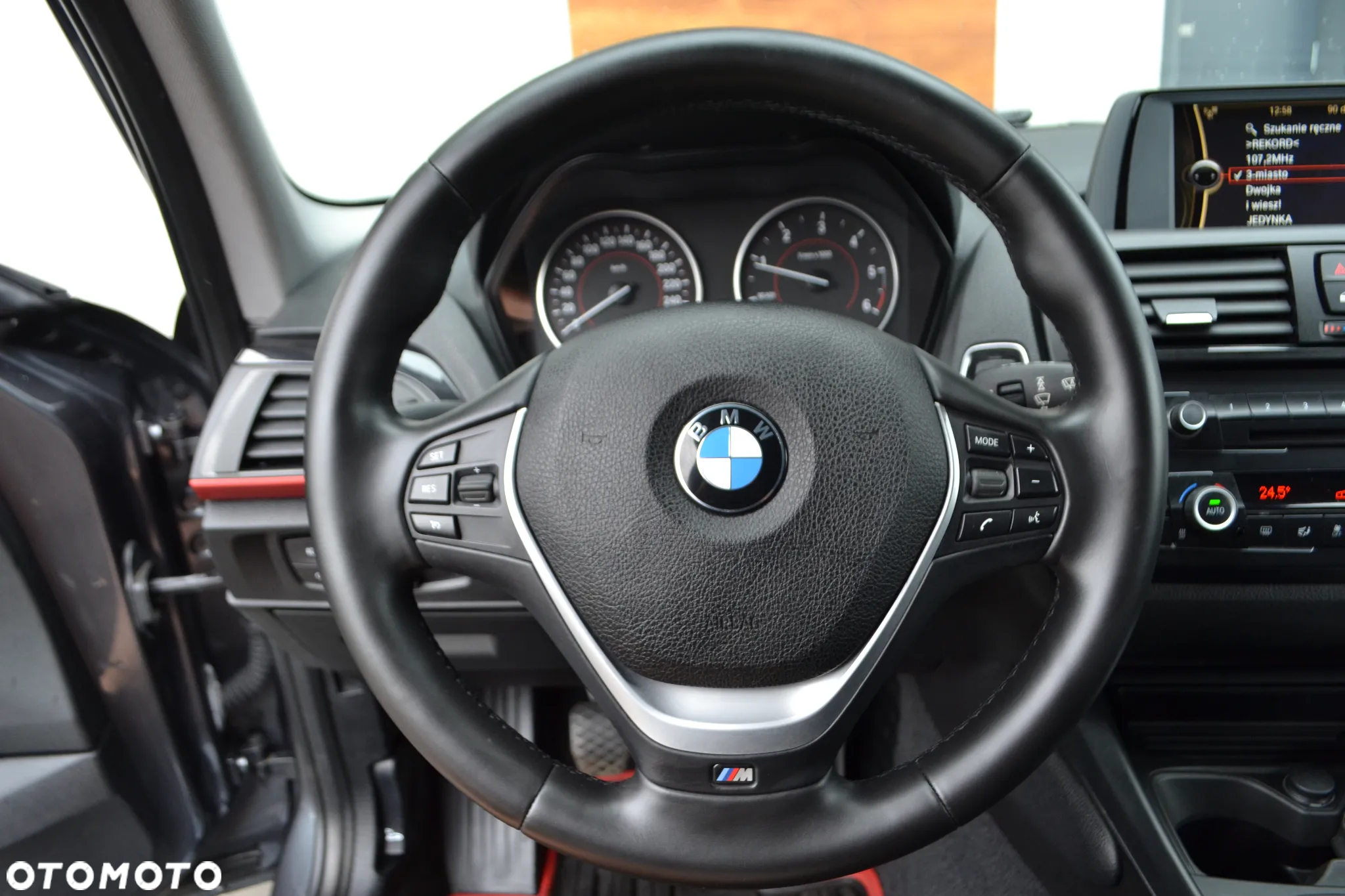 BMW Seria 1 - 27