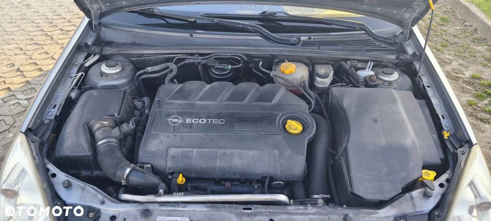 Opel Vectra 1.9 CDTI DPF - 9