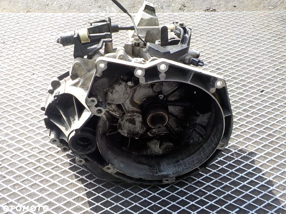 VOLVO V50 1.6 TDCI SKRZYNIA BIEGÓW AV6R7002MG - 1