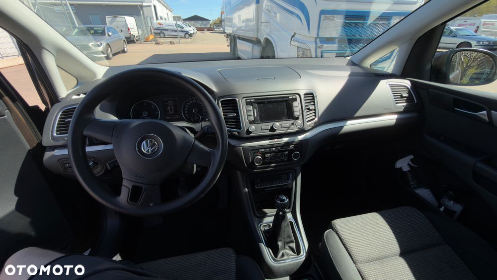 Volkswagen Sharan 2.0 TDI DPF BlueMotion Comfortline - 12