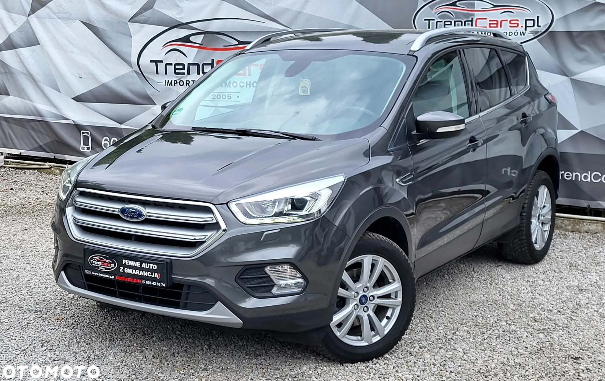 Ford Kuga 1.5 EcoBoost TITANIUM - 3