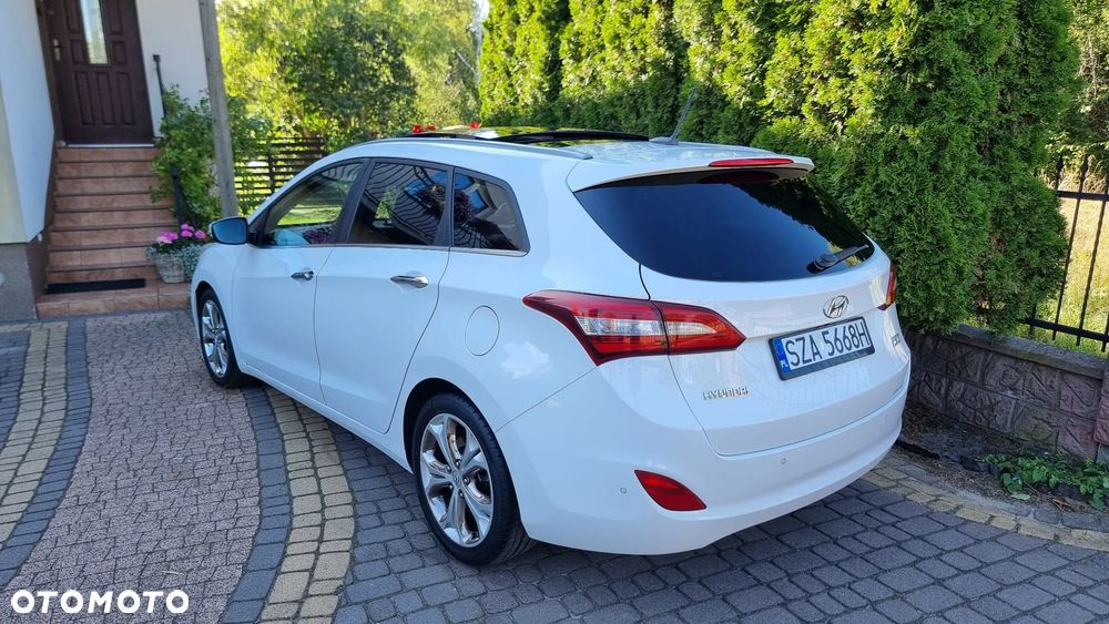 Hyundai i30 1.6 GDI Premium - 30