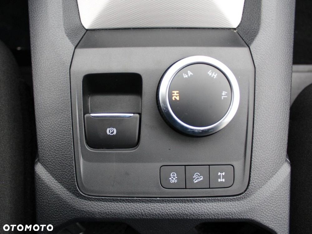Volkswagen Amarok 2.0 TDi 4MOTION Life - 24