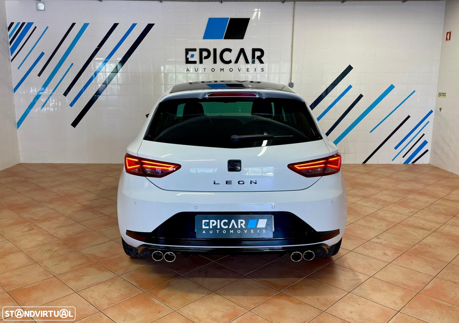 SEAT Leon 2.0 TDI DPF S&S FR - 9