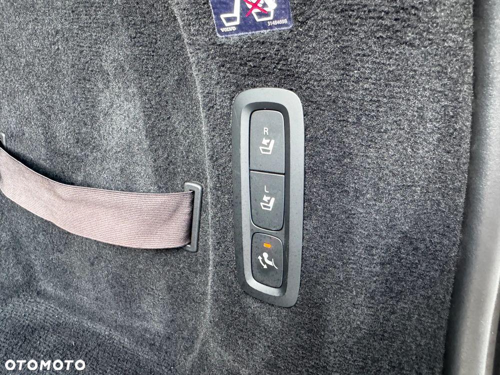 Volvo V90 D5 AWD Geartronic Inscription - 36