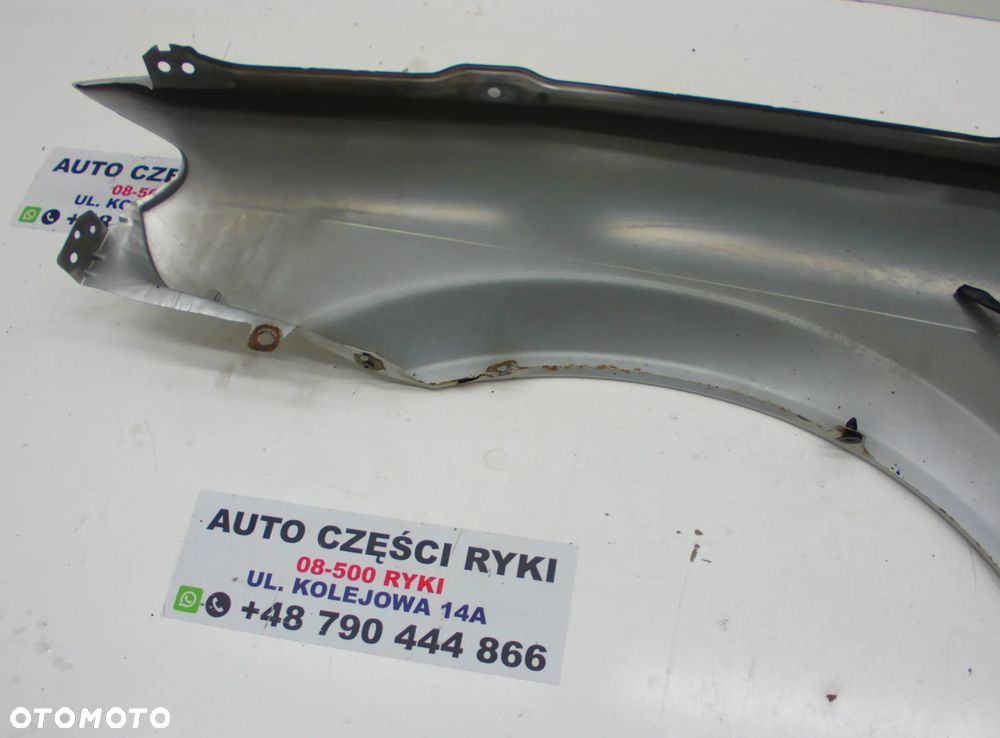 Mazda 323 F LE Błotnik Prawy Przód - 8