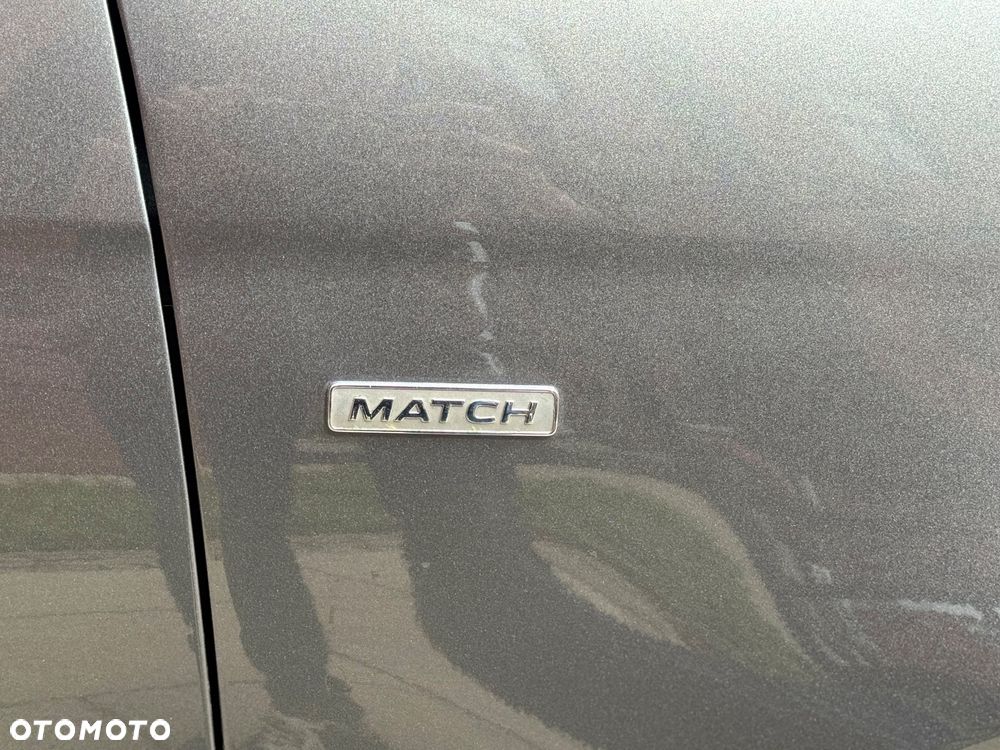 Volkswagen Golf 1.6 TDI DPF BlueMotion Technology MATCH - 17